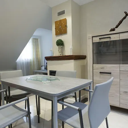 The Queen Luxury - Cortina