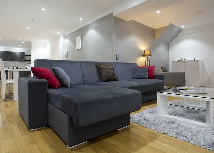 The Queen Luxury - Cortina * Luxemburg