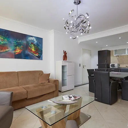 The Queen Luxury - Cortina Apartment *