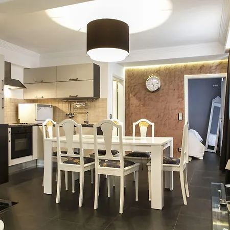 The Queen Luxury - Cortina Apartamento Luxemburgo