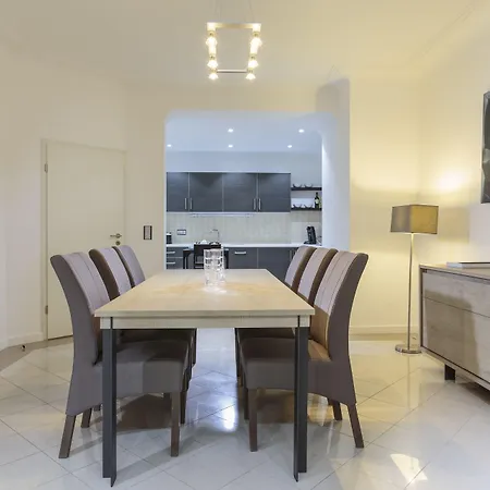 The Queen Luxury - Cortina Apartamento *