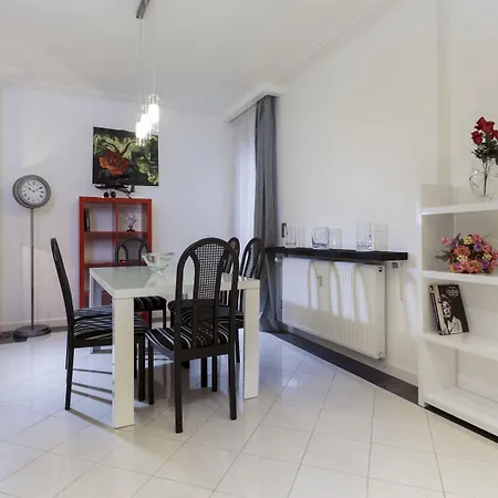 The Queen Luxury - Cortina Lüksemburg