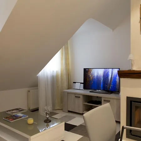 The Queen Luxury - Cortina Apartamento Luxemburgo