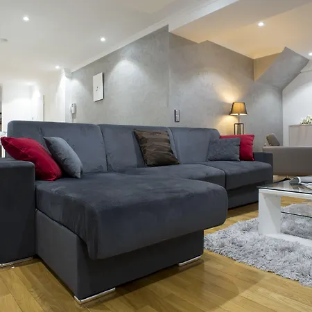 The Queen Luxury - Cortina * Luxemburgo