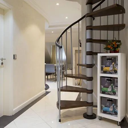 The Queen Luxury - Cortina *