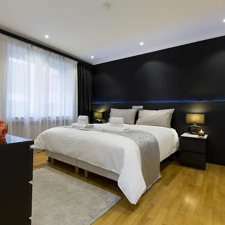 The Queen Luxury - Cortina *