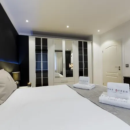 The Queen Luxury - Cortina Apartment