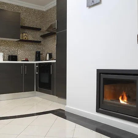 The Queen Luxury - Cortina Apartment