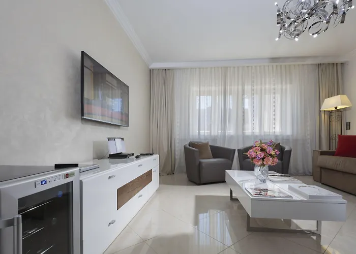 The Queen Luxury - Cortina