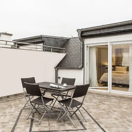 The Queen Luxury - Cortina * Lucembursko