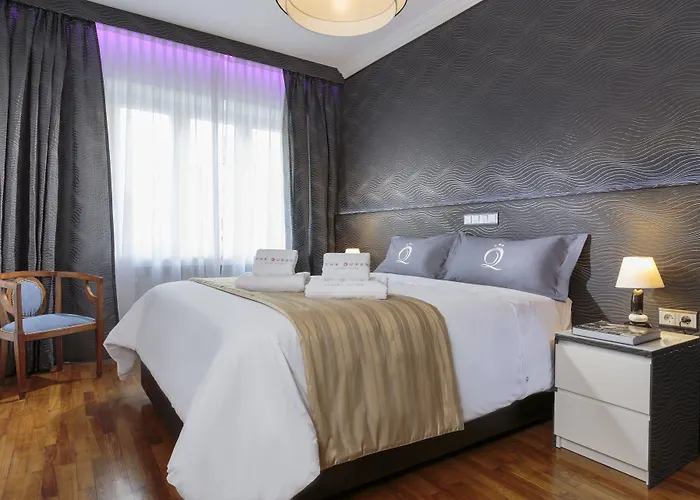 The Queen Luxury - Cortina Apartment *